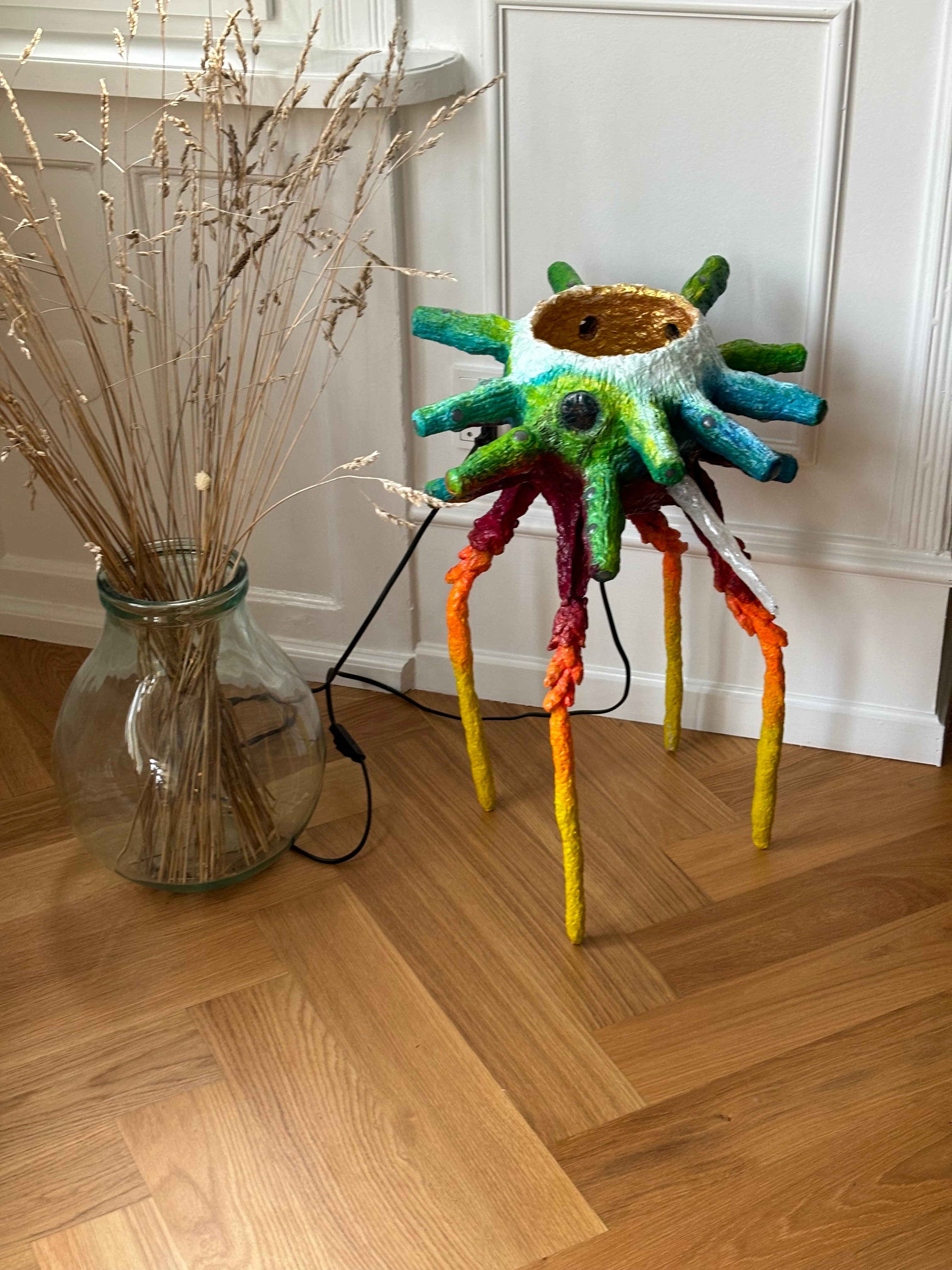 AnOtHeR wEiRd LaMp lAmP