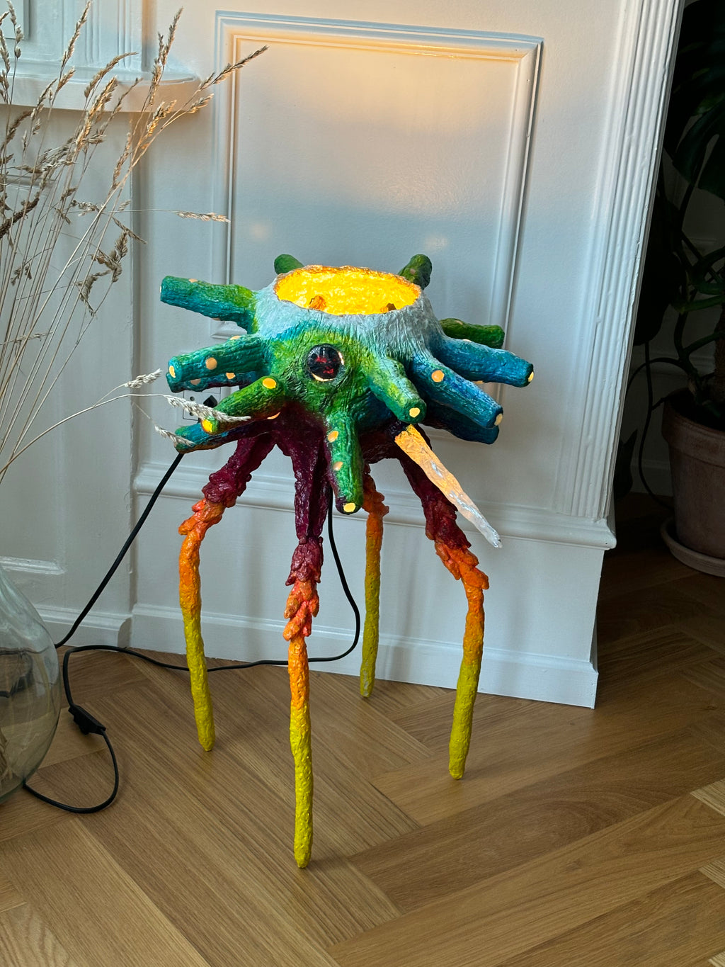 AnOtHeR wEiRd LaMp lAmP